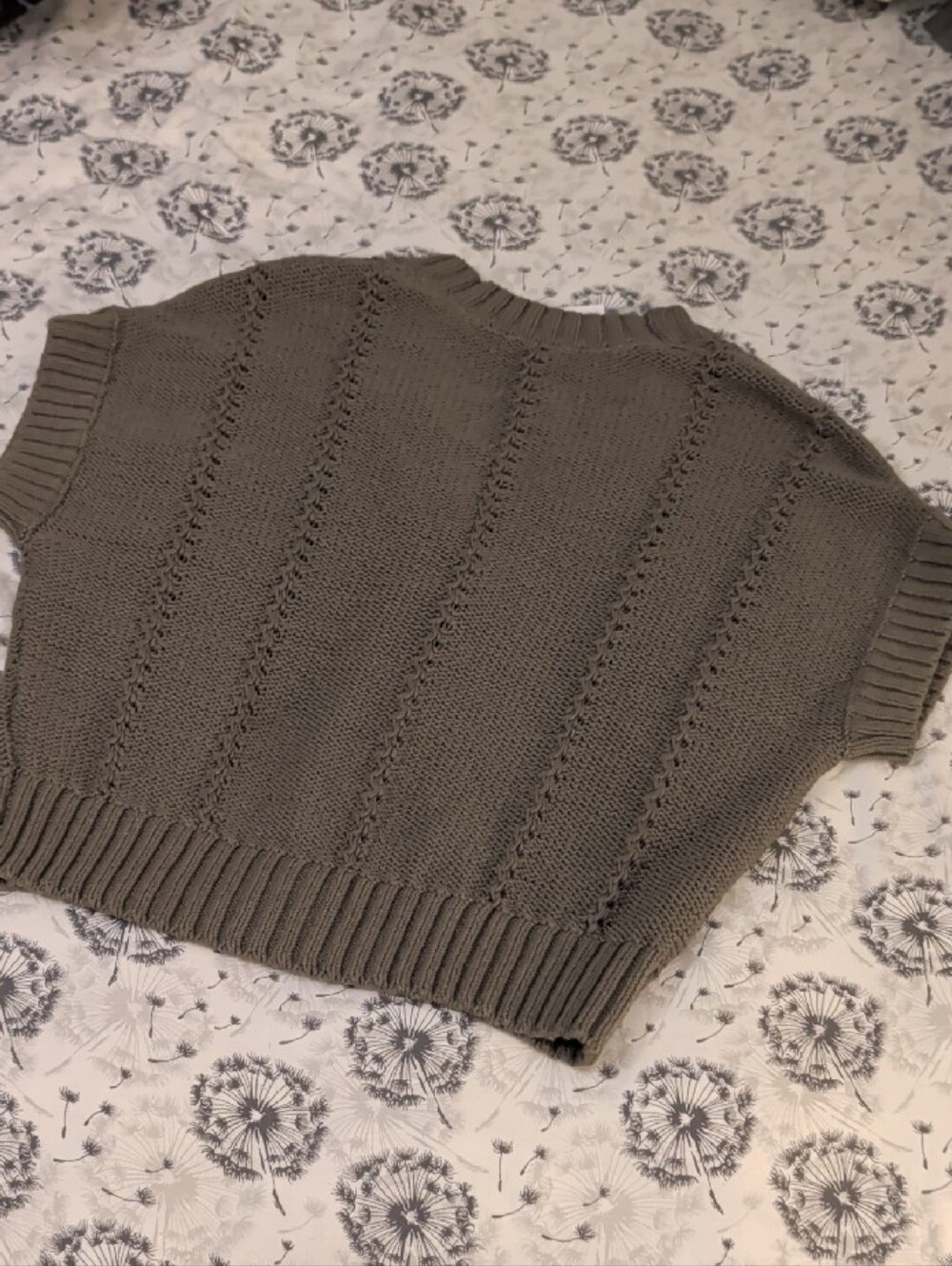 NWT - LOFT Olive Green Cropped Short-Sleeve Button Cardigan - Picture 3 of 7